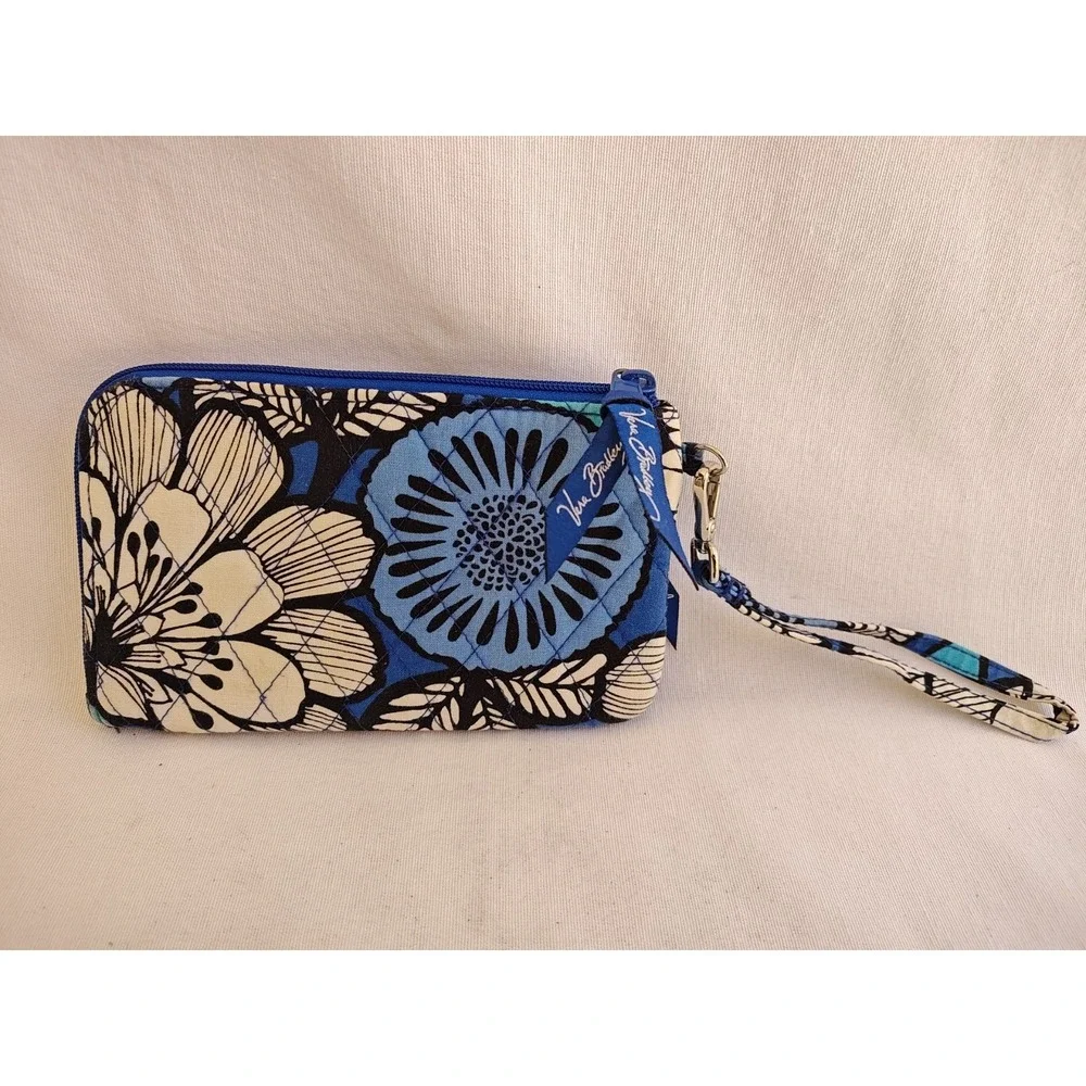Vera Bradley Women's Wallet‎ Floral Bursts Blue ID Credit card holder Travel